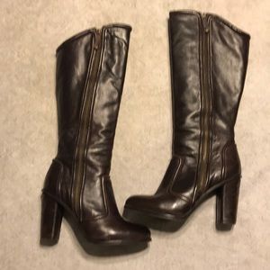 FRYE Sylvia Piping Tall Boot size 9.5